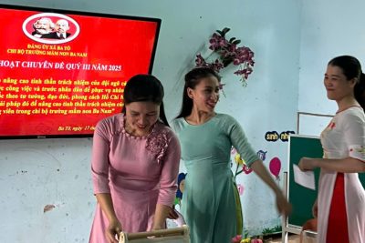 Học tập và làm theo tấm gương đạo đức Hồ Chí Minh, Chi bộ trường Mn Ba Nam phát động phong trào “Ủng hộ đồng bào lũ lụt”, thăm và tặng quà gia đình có hoàn cảnh khó khăn